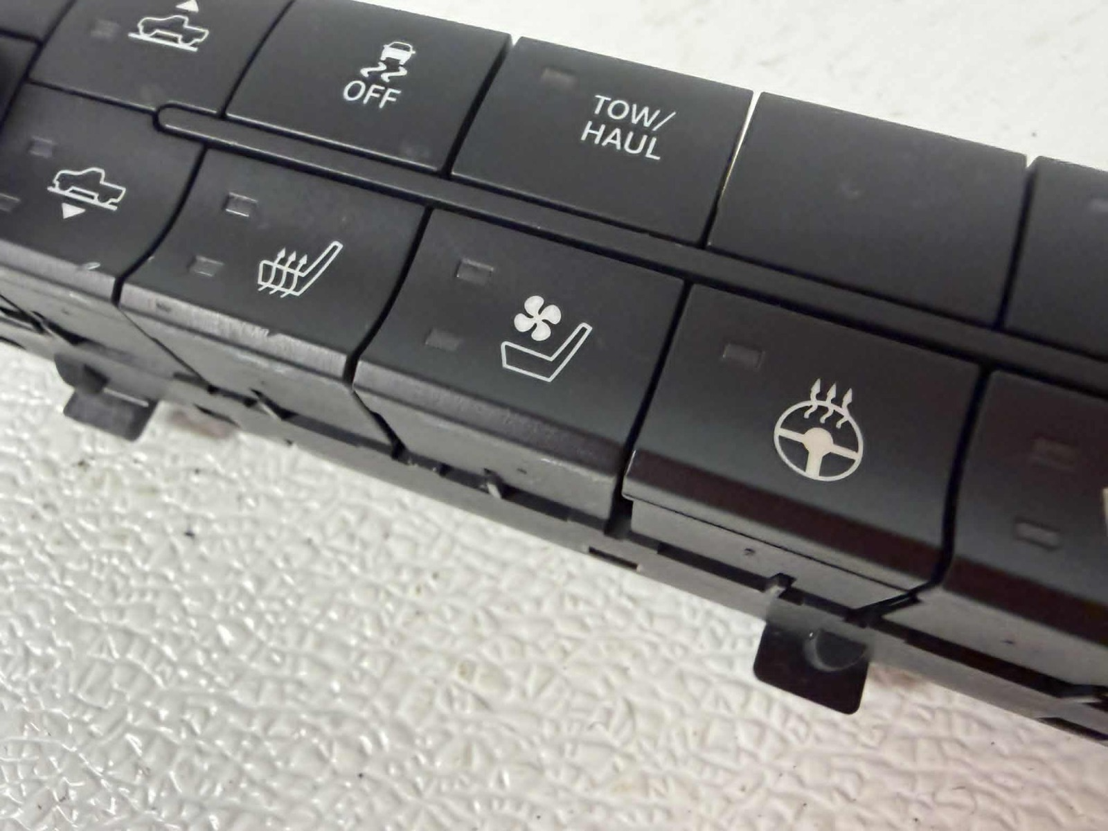 2014 - 2018 Ram Instrument Panel Controls, Laramie Longhorn Limited w/ Trailer
