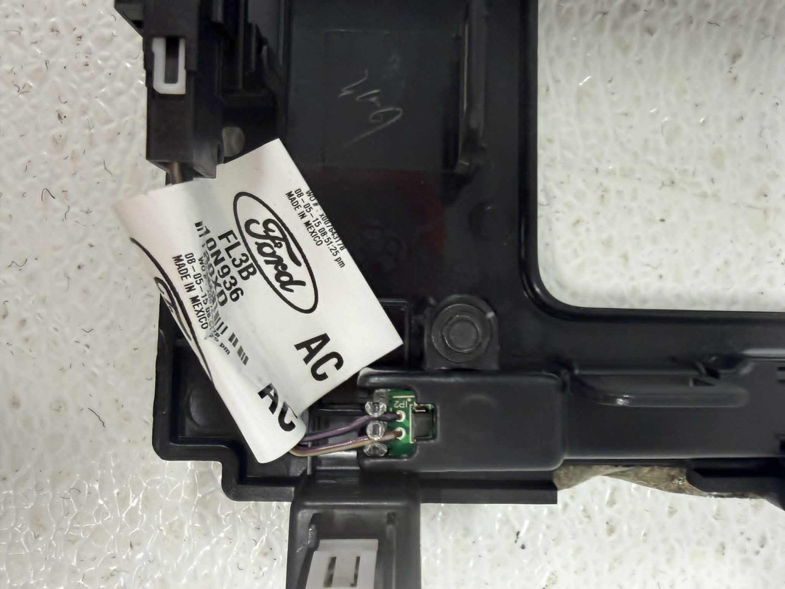 2015-2020 Ford F-150 Center Console Shifter Trim Bezel & Cup Holders 6-Speed