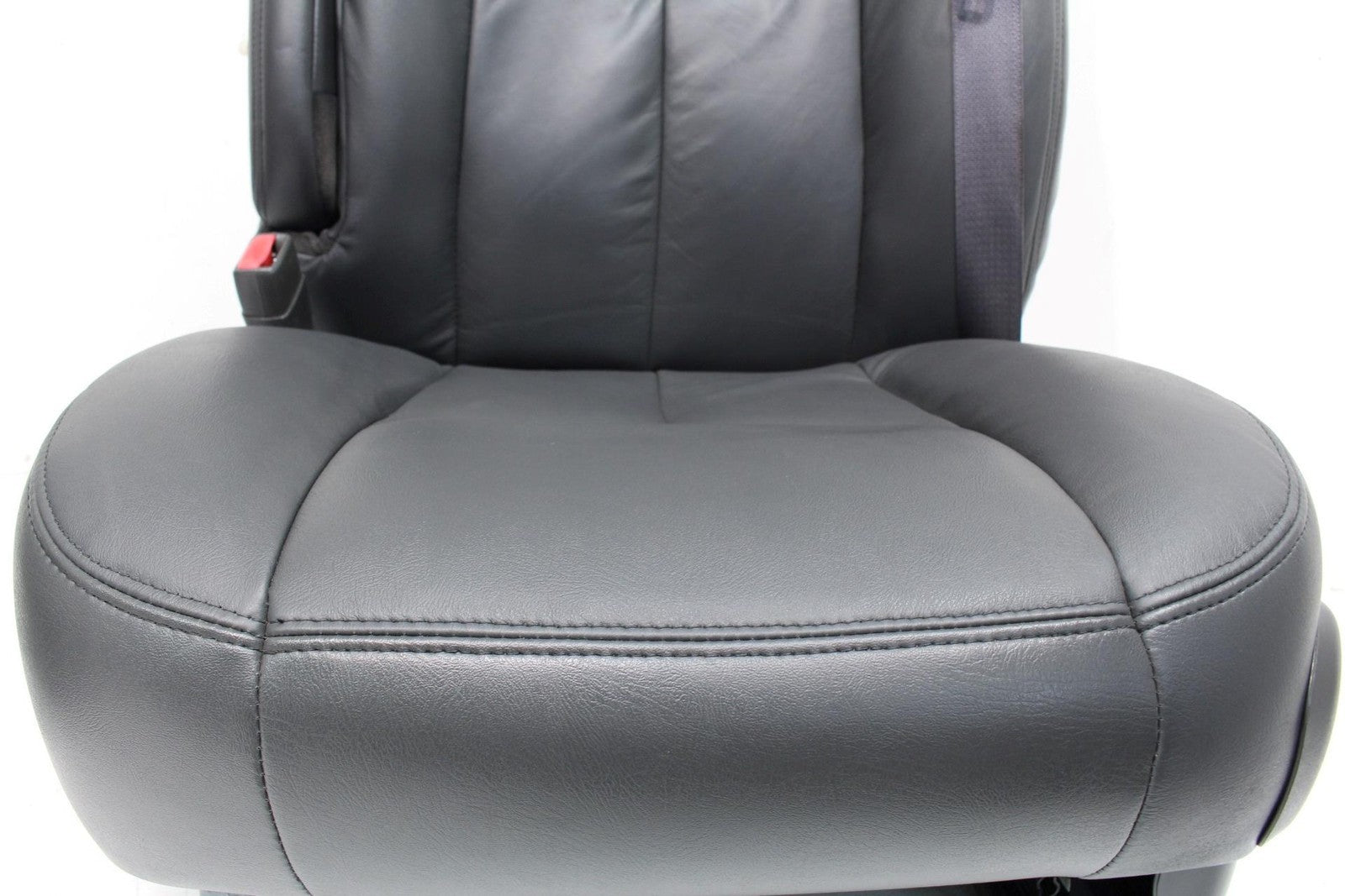 99-06 Sierra Silverado Front Seats, Dark Pewter Leather, Power Lumbar Bolster