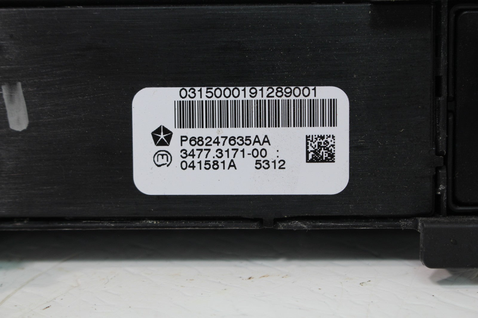 2014 - 2018 Ram Instrument Panel Control w/ Trailer Switch OEM Mopar 68247635AA