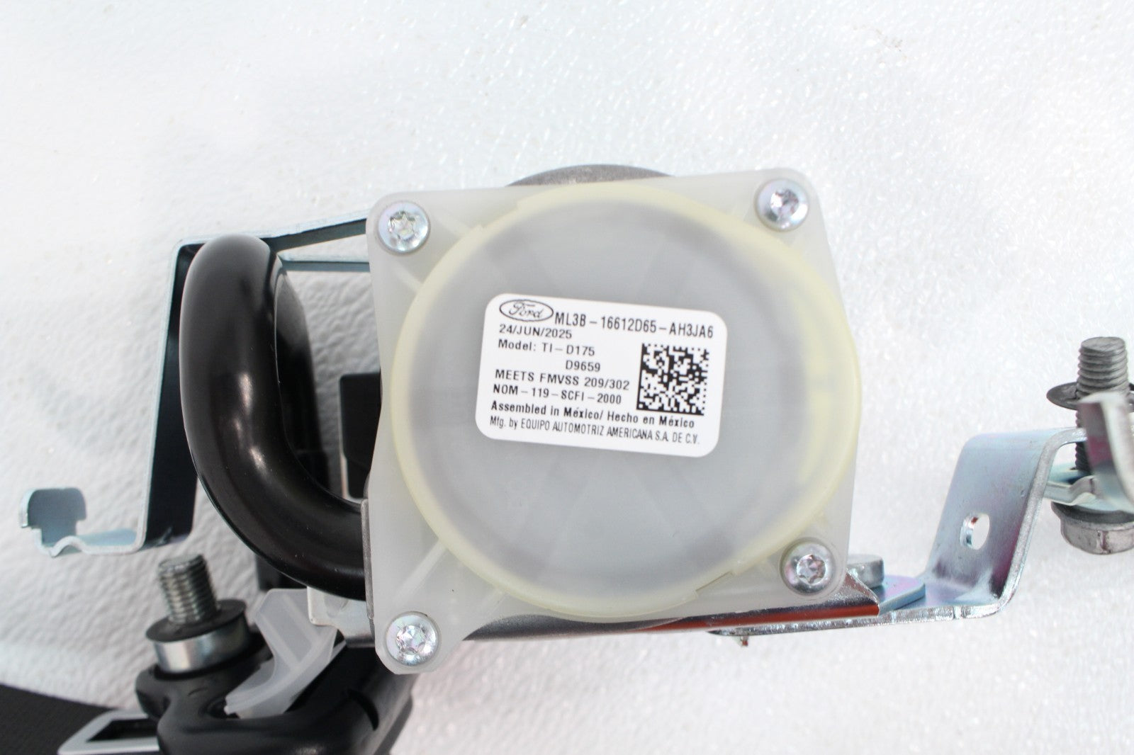 2021 - 2026 Ford F-150 Front Seat Belt Retractor Pair Driver Passenger Black OEM