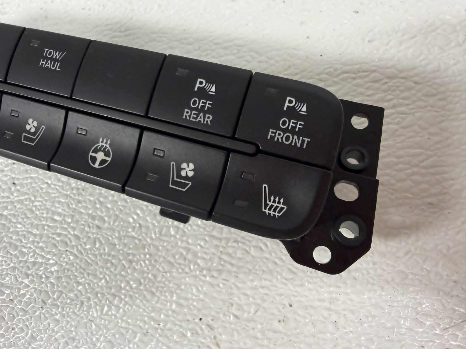 2014 - 2018 Ram Instrument Panel Controls, Laramie Longhorn Limited w/ Trailer