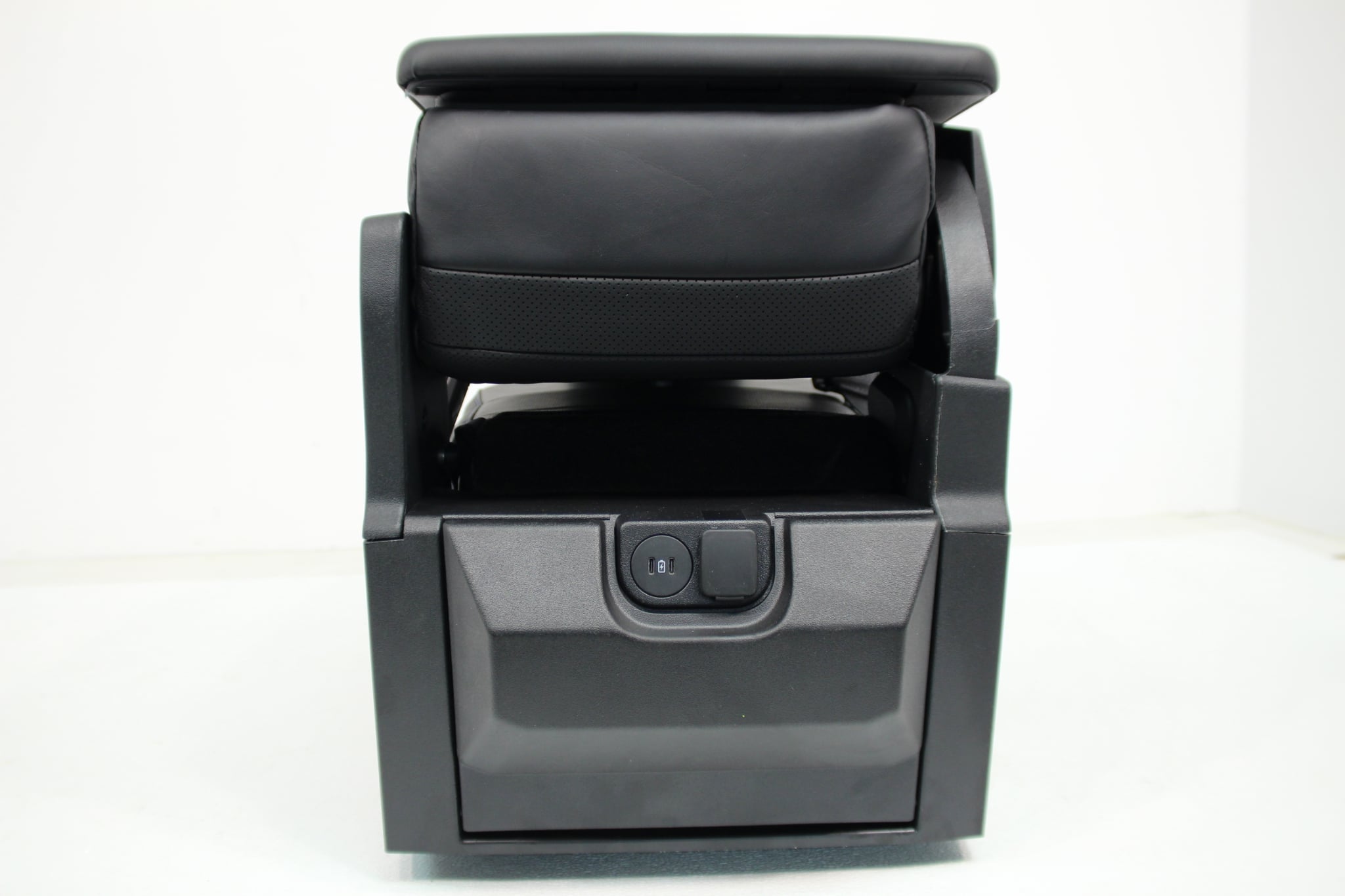 2024+ Ford F150 & Super Duty Platinum Custom Jump Seat Conversion Kit